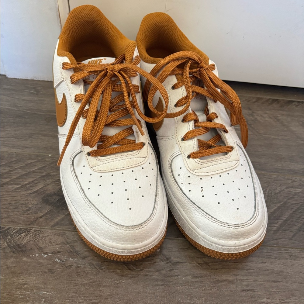 Nike Air Force 1 white and camel